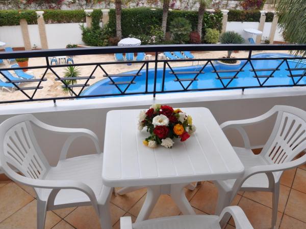 Golden Beach Appart'hotel : photo 2 de la chambre studio (2 adultes) - vue sur piscine