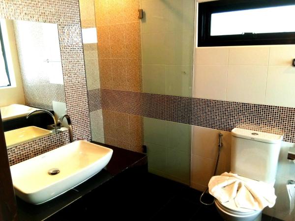 Hotel De Nara-SHA Extra Plus : photo 7 de la chambre chambre lit king-size avec baignoire spa