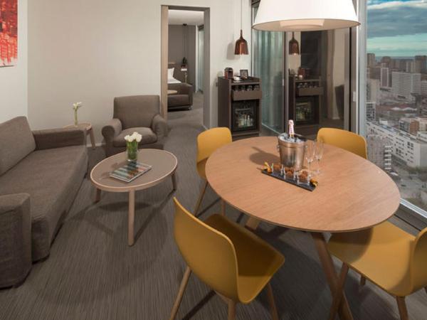 The Level at Melia Barcelona Sky : photo 2 de la chambre suite the level - vue sur mer