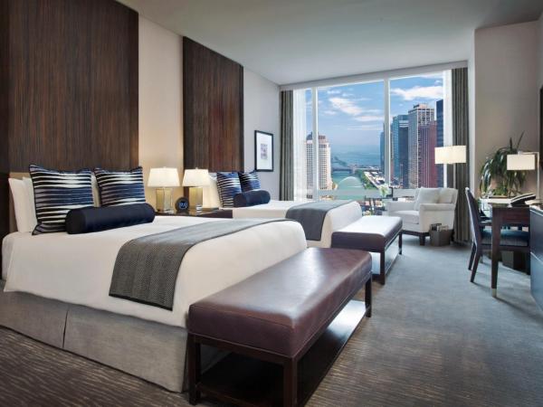 Trump International Hotel & Tower Chicago : photo 2 de la chambre chambre de luxe avec 2 lits queen-size - vue sur rivière