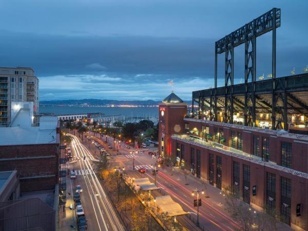 Hotel Via : photo 2 de la chambre chambre deluxe avec 2 lits queen-size