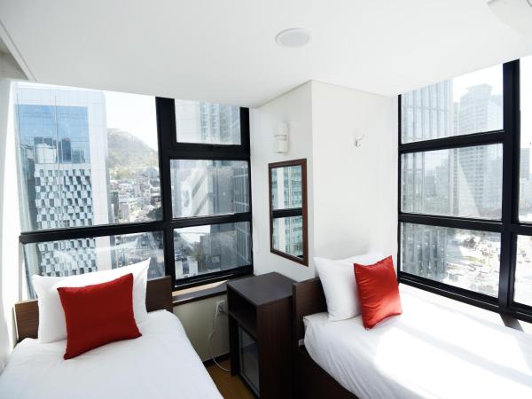 57 Myeongdong Hostel : photo 2 de la chambre chambre lits jumeaux standard