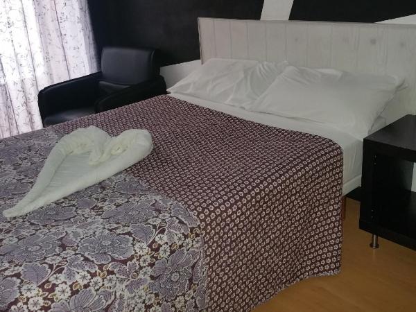 Hostal Lima : photo 2 de la chambre chambre double avec balcon