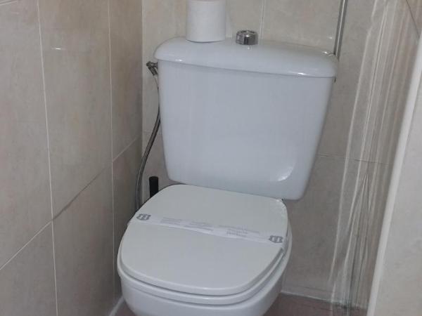 Hostal Lima : photo 7 de la chambre chambre double avec balcon