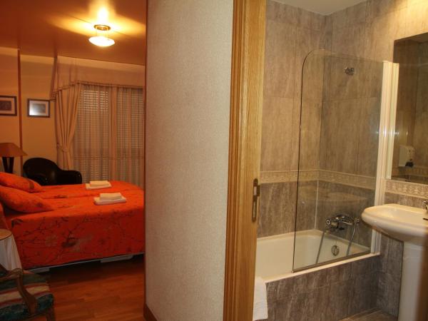 Hostal Acella : photo 8 de la chambre chambre double