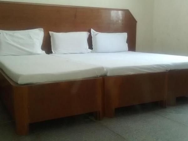 Central Mina Residency- only for Indians : photo 1 de la chambre large twin room - indian nationals only