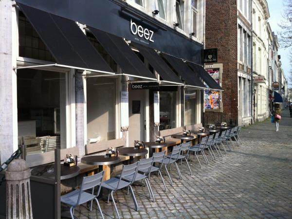 Hotel Beez : photo 2 de la chambre chambre lits jumeaux basique