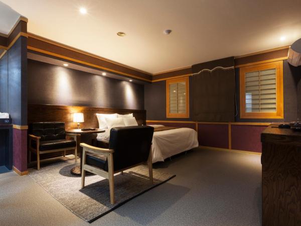 Hotel Leaders : photo 6 de la chambre deluxe double room (no parking allowed)