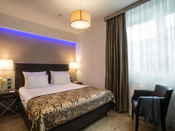 Axel TWO Berlin - Adults Only : photo 3 de la chambre chambre double supérieure