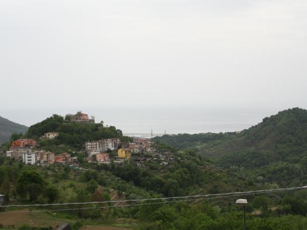 B&B Viale delle Colline : photo 2 de la chambre chambre triple