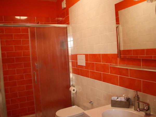 B&B Viale delle Colline : photo 7 de la chambre chambre quadruple