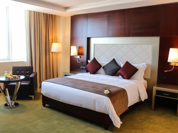 Grand Mogador City Center Casablanca : photo 2 de la chambre chambre lit king-size exécutive