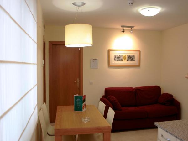 Aparthotel Milord's Suites : photo 1 de la chambre appartement 1 chambre standard (2 adultes)