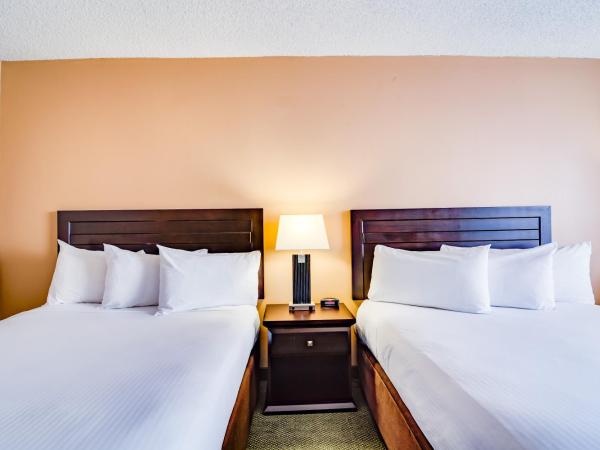 Sawridge Inn and Conference Centre Edmonton South : photo 5 de la chambre chambre standard avec 2 lits queen-size