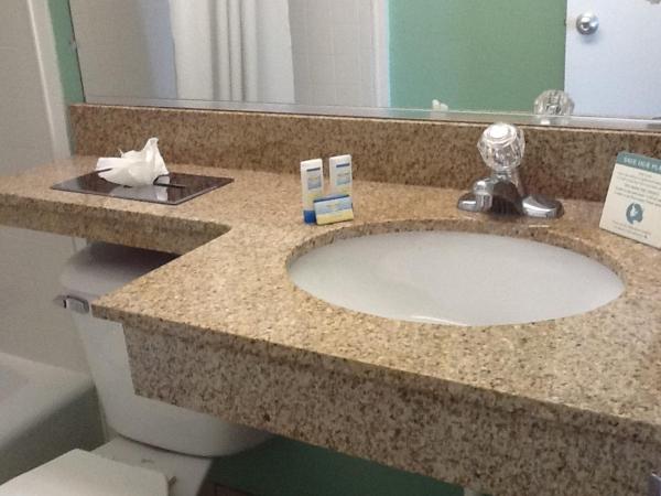 The Schooner Inn : photo 6 de la chambre chambre standard avec 2 lits doubles - côté piscine