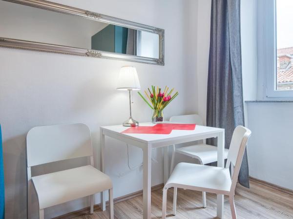 Top Center Rooms & Studio : photo 8 de la chambre appartement 1 chambre