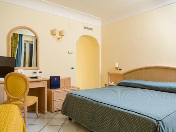 Hermitage Resort & Thermal Spa : photo 2 de la chambre chambre triple