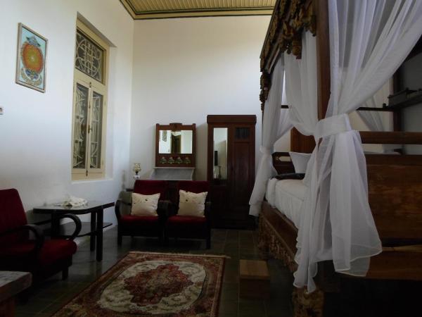 nDalem Natan Royal Heritage : photo 4 de la chambre chambre double deluxe