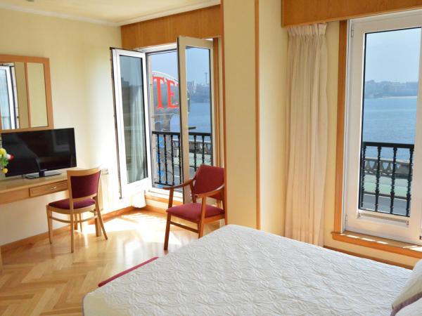Hotel Cristal 2 : photo 9 de la chambre chambre double - vue sur mer
