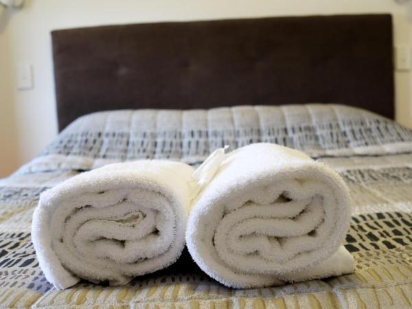 Arena Hotel (formerly Sleep Express Motel) : photo 4 de la chambre chambre standard lit queen-size