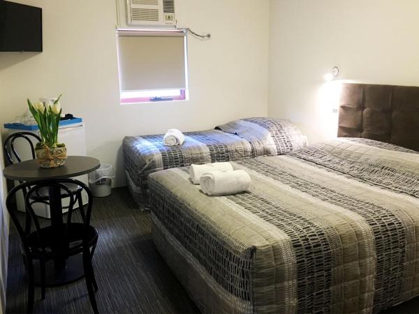 Arena Hotel (formerly Sleep Express Motel) : photo 8 de la chambre chambre simple + queen