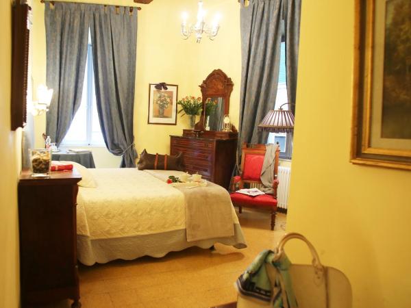B&B Le Aquile : photo 2 de la chambre chambre double ou lits jumeaux avec salle de bains privative