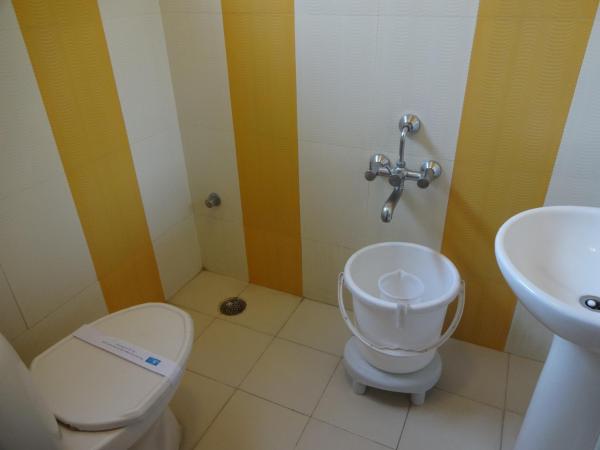 Sheetal Residency : photo 2 de la chambre chambre double standard avec ventilateur