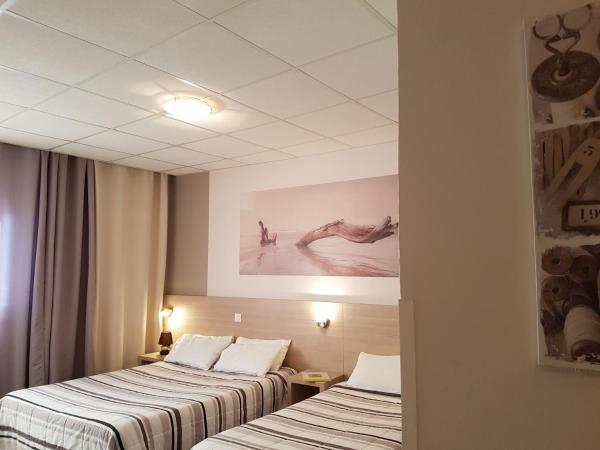 Logis Hôtel du Midi - Rodez Centre-Ville : photo 8 de la chambre chambre triple