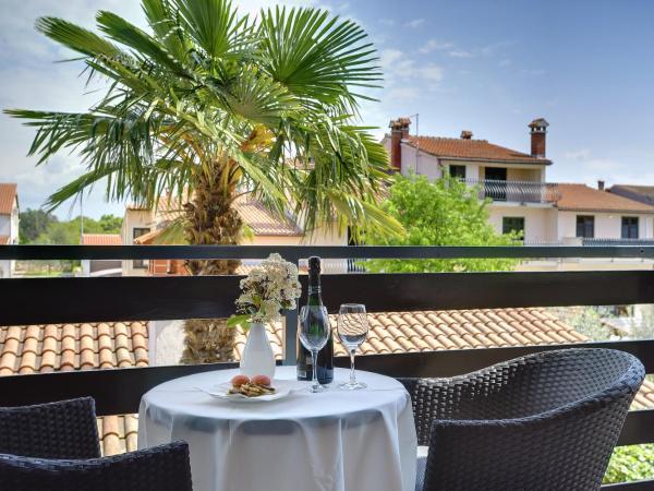 Villa B&B Marina & Parking Free : photo 8 de la chambre special offer - superior double or twin room with terrace