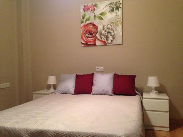 Pension Yna Holiday : photo 7 de la chambre chambre double standard avec salle de bains commune