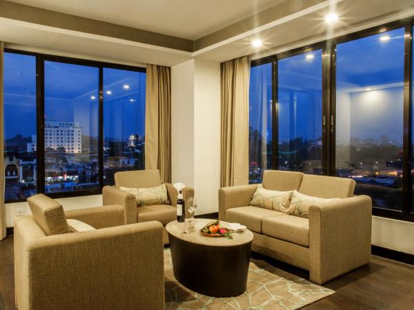 Hotel Mulberry : photo 5 de la chambre suite affaires