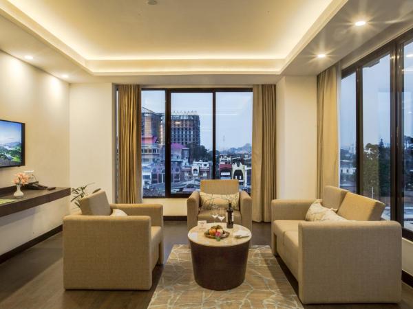 Hotel Mulberry : photo 4 de la chambre suite affaires