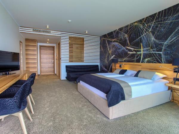 Hotel Villa Margaret : photo 2 de la chambre chambre double deluxe avec balcon - vue sur mer (2 adultes)