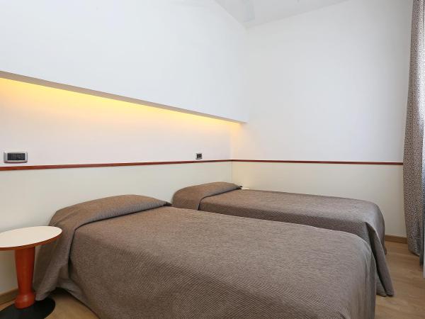 Hotel Corticella : photo 3 de la chambre chambre double ou lits jumeaux
