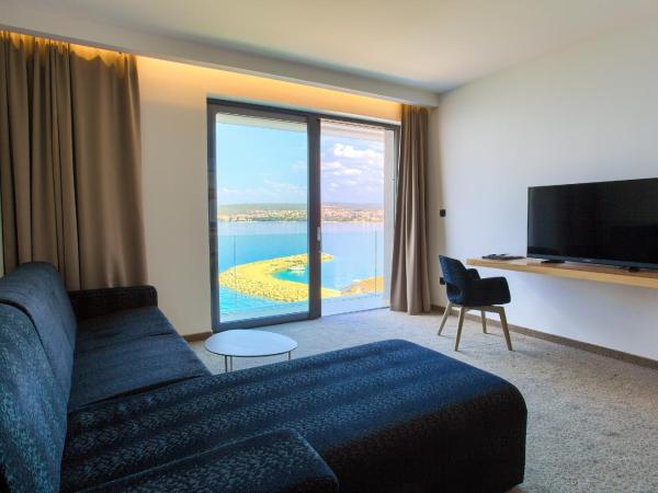 Hotel Villa Margaret : photo 4 de la chambre suite présidentielle avec balcon et bain à remous - vue sur mer