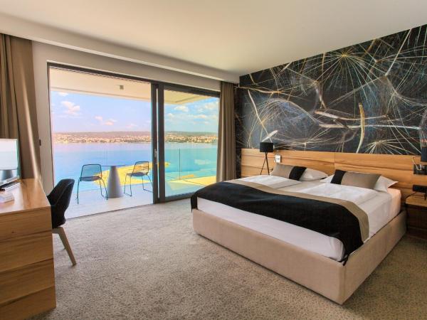 Hotel Villa Margaret : photo 2 de la chambre suite présidentielle avec balcon et bain à remous - vue sur mer