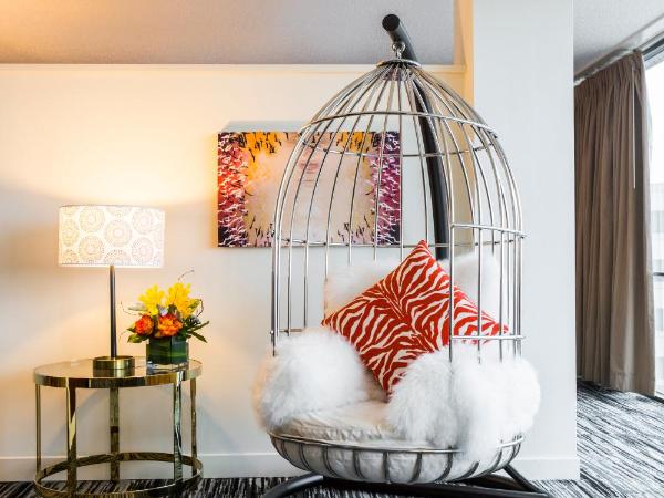Hotel Derek Houston Galleria : photo 5 de la chambre suite l'oiseau moqueur