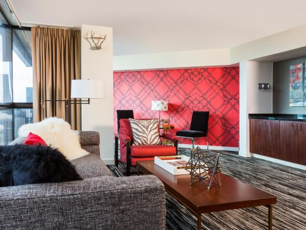 Hotel Derek Houston Galleria : photo 3 de la chambre suite la bataille