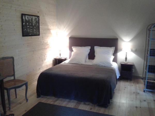 Sarlat Côté Jardin : photo 2 de la chambre chambre double - rez-de-chaussée