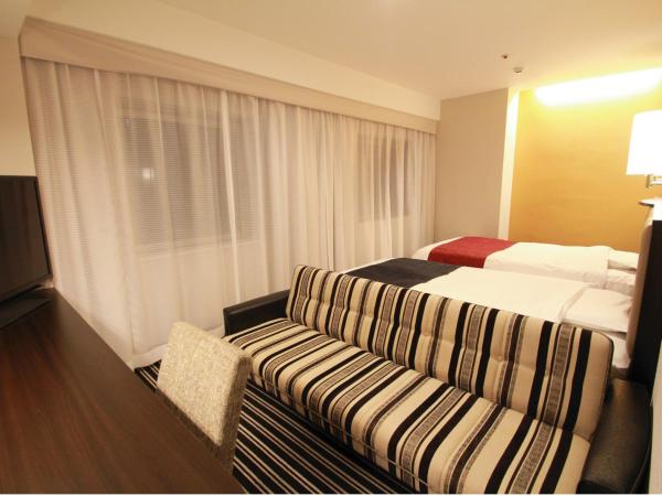 APA Hotel Fukuoka Watanabedori Ekimae EXCELLENT : photo 1 de la chambre chambre lits jumeaux standard avec canapé-lit - non-fumeurs