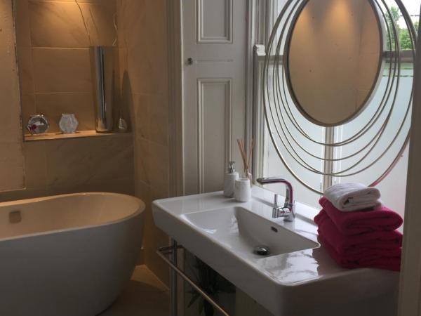 Blackrock B&B : photo 5 de la chambre chambre double avec salle de bains privative