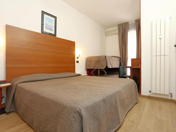 Hotel Corticella : photo 2 de la chambre chambre quadruple