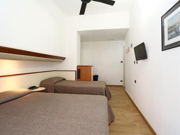 Hotel Corticella : photo 2 de la chambre chambre triple