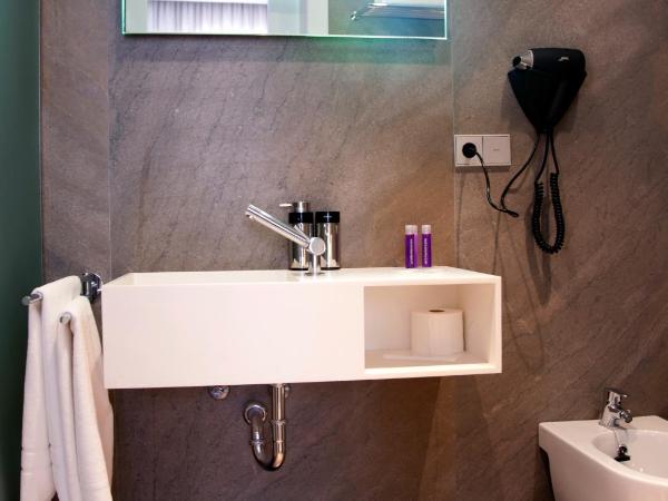 Khu Hotel : photo 5 de la chambre chambre double ou lits jumeaux