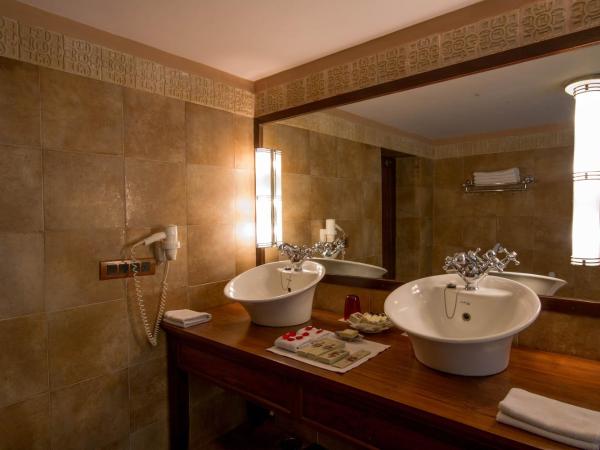The Ajit Bhawan - A Palace Resort : photo 7 de la chambre vintage suite-enjoy buffet breakfast, wifi, welcome drink upon arrival, early check in & late check out – subject to availability