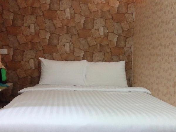 Decordo Hostel : photo 4 de la chambre chambre double acceptant les animaux