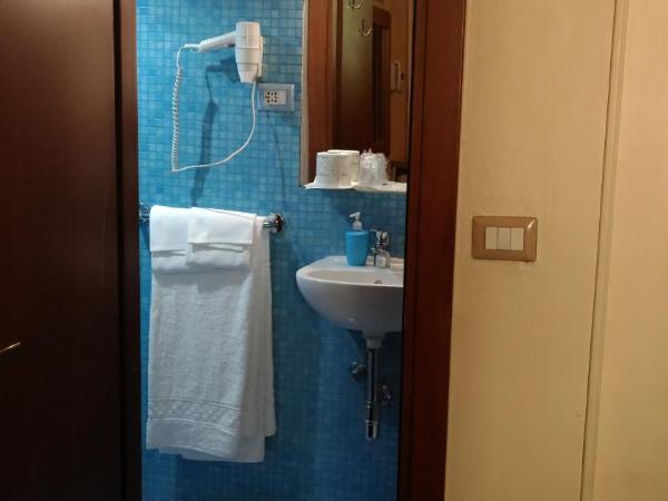 Hotel Santa Croce : photo 8 de la chambre chambre double ou lits jumeaux Économique
