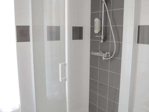 Hôtel de la Gare - Restaurant Bistro Quai : photo 10 de la chambre chambre familiale