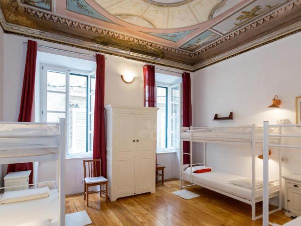 Old Town Hostel : photo 5 de la chambre lit superposé dans dortoir mixte