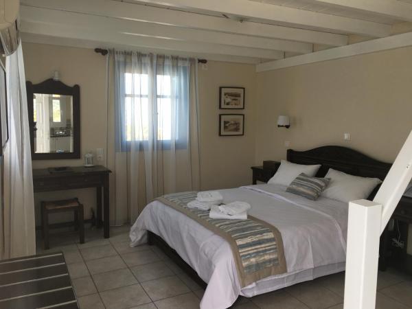 Maria's Place - Adults Only : photo 8 de la chambre studio - vue sur mer (3 adultes)